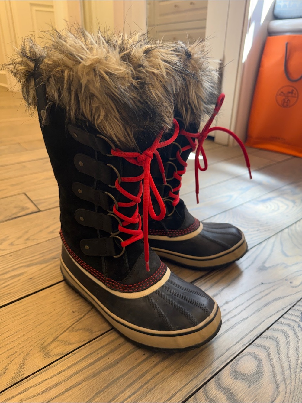 Sorel Black Winter Boots with Faux Fur Cuff and Red Laces - Kids